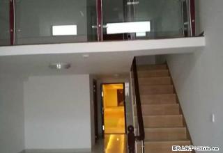 万达广场 全新复式办公室90平方 仅租2500元 - 湛江28生活网 zhanjiang.28life.net